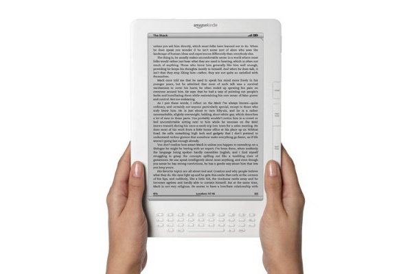 Amazon markets new Kindle DX for electronic textbooks