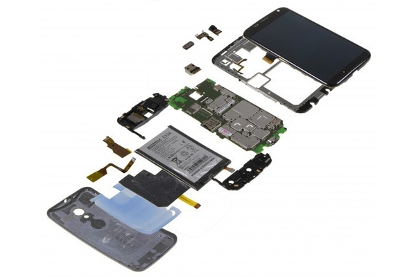 Moto X component costs just $209, 'Made in America' costs another $12