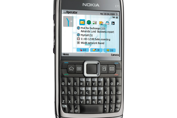 Testissä Nokia E71