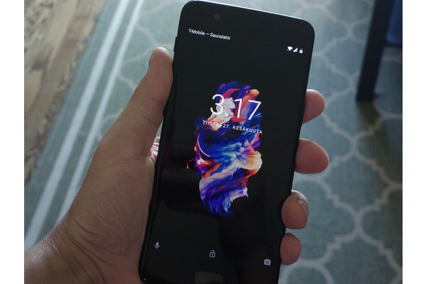 OnePlus julkaisi päivityksen OnePlus 5:lle ja 5T:lle 