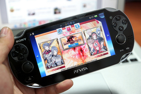 Sony drops price of PS Vita to $199