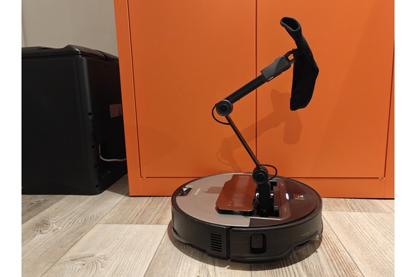 Review: Roborock Saros Z70 - robot vacuum with an arm