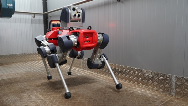 Robottikoira paiskii töitä Helsingin voimalaitoksella – tekee vuodessa moninkertaisesti enemmän mittauksia kuin ihminen