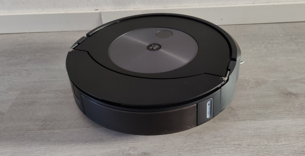 Roomba Combo j7+ review - Clever trick allows robot vacuum finally to tackle home with rugs and carpets