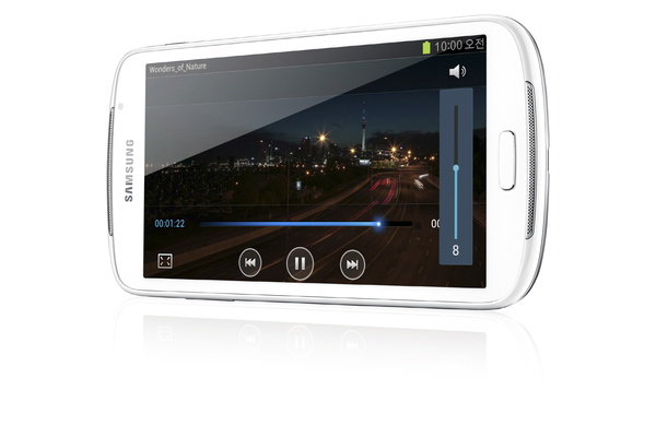 Samsung unveils new Galaxy Player 5.8 PMP