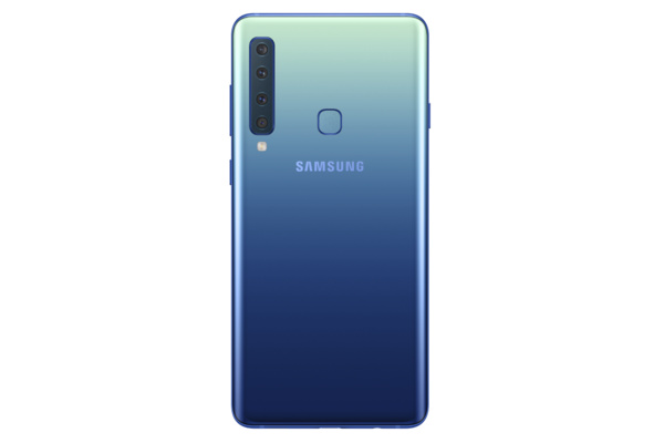 Samsung julkaisi puhelimen neljällä takakameralla