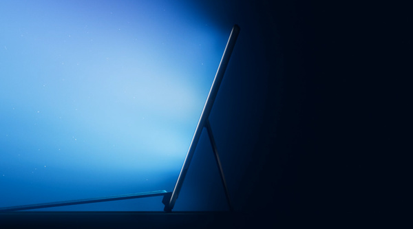 Microsoftilla julkistustilaisuus tässä kuussa, julkaisi kuvan uudesta Surfacesta