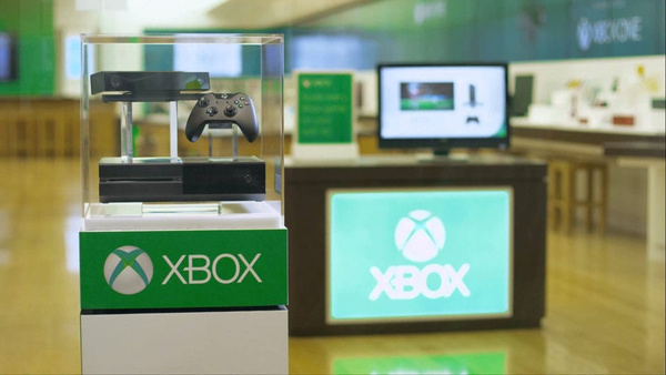 Microsoft: There could have been a disc drive-less Xbox One