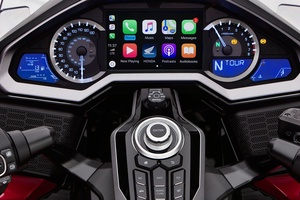 Hondalla juolahti – Lisäsi Apple CarPlayn moottoripyörään