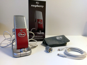 Esittelyssä mukana kulkeva Raspberry-USB-mikrofoni