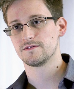 Snowden: You need to be running an ad blocker