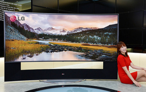 LG to unveil 105-inch curved Ultra HD TV at CES