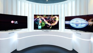 Ensimmäinen 4K-resoluution OLED-televisio myyntiin, hintaa henkilöauton verran