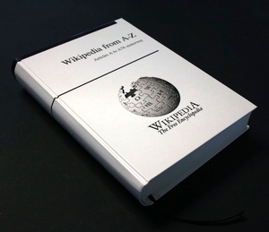 PediaPress-ryhmä kerää rahoitusta painattaakseen Wikipedian kirjasarjana
