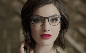 Tältä näyttävät Google Glass -lasit uusilla kehyksillä ja linsseillä