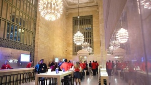 Apple Store in Grand Central opens tomorrow