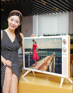 LG models new LED TV after retro 70s design