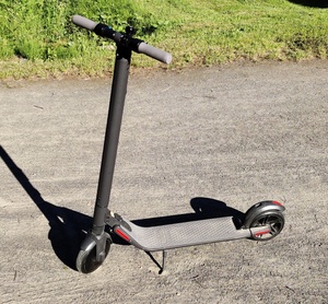Arvostelu: Ninebot by Segway ES2 sähköpotkulauta - huikean hauska menopeli
