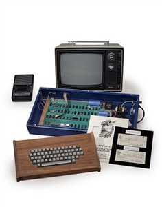 Apple-1 sold by Steve Jobs fetches $365k at auction