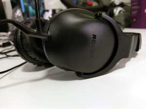 Testissä mobiilimenoonkin soveltuvat Roccat Cross -pelikuulokkeet
