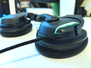 Arvostelu: Roccat Khan AIMO -pelikuulokkeet