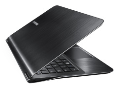 CES 2011: Samsung shows 9 Series laptop