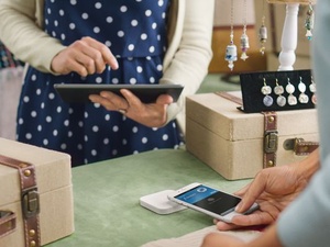 Square's new mobile readers support chip cards and Apple Pay