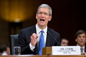 Apple CEO Tim Cook: Google was never really committed to Motorola