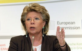 EU citizens data protection rights are 'non-negotiable', VP Reding says